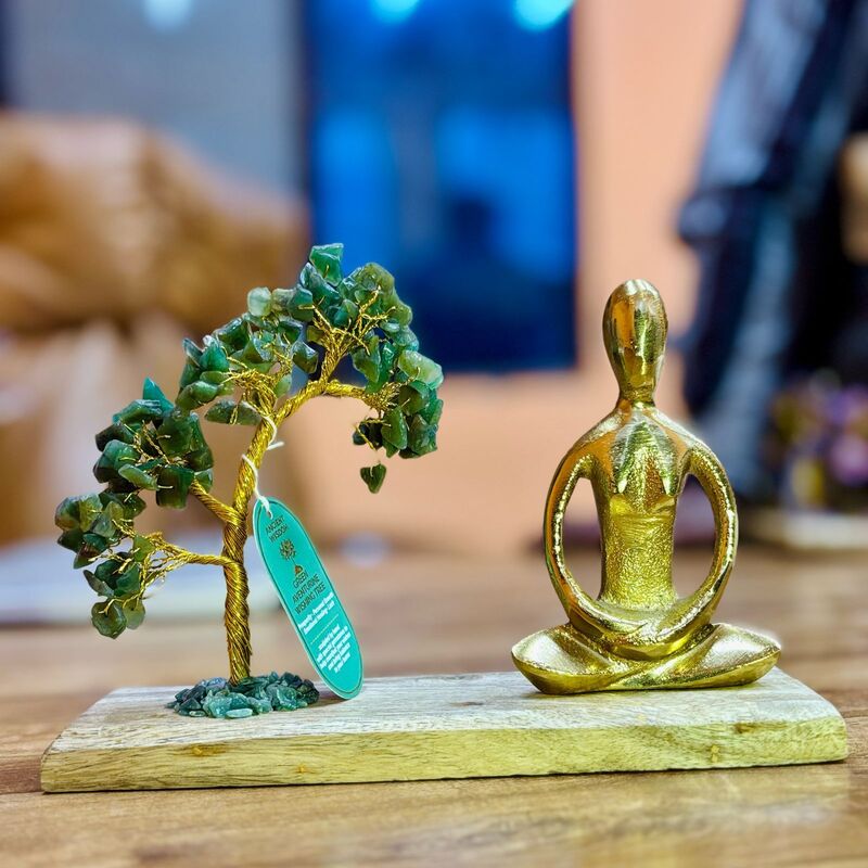 Green Aventurine Yoga Garden With Padmasana Figurine - 100 Chipstones - Wooden Base